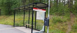 Busskuren sönderslagen