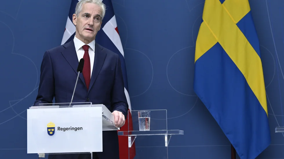 Inbjudande. Norges statsminister Jonas Gahr Støre vill gärna se Sverige och Finland som medlemmar av Nato. 