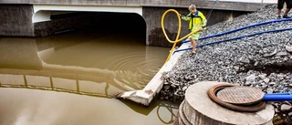 Gångtunneln är ännu vattenfylld