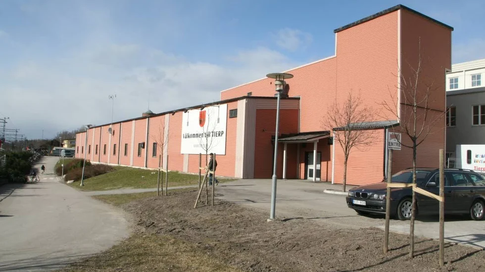 Ombyggnaden av kulturhuset Möbeln gör att den pendlarparkering som ligger där nu stängs.