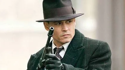 I sommar gör Depp huvudrollen som 30-talsgangstern John Dillinger i Public enemies.