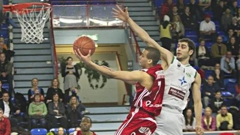 Andreas Person blir utlandsproffs i slovenska Helios Domzale.