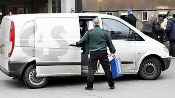 Värdetransport vid Svedbank torget Uppsala.