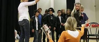 Grease på Möbeln i Tierp