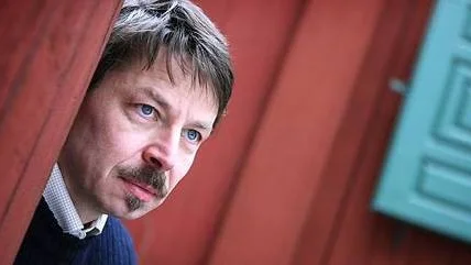 "Jag känner en stor ömhet för honom och inför alla människor som kämpar med sina liv. Trots att han var helt extrem känner jag också att han var väldigt mänsklig", säger Erik Wijk om sin pappa.