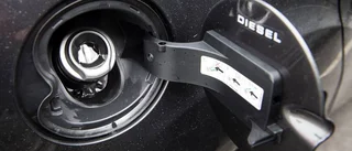 Dieseldunkar hittades i stoppad bil