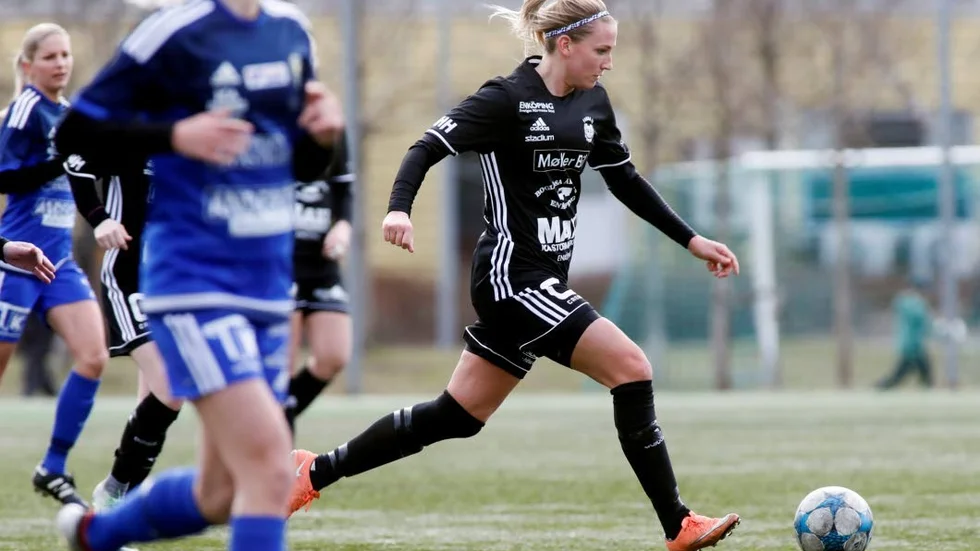 Tvåmålsskytt. Rebecca sandbring gjorde Fannas två sista mål.