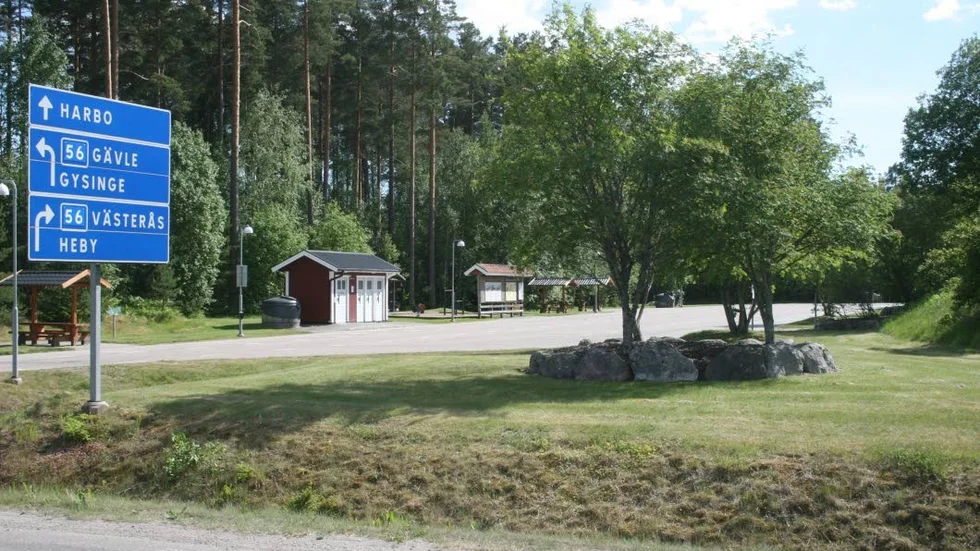 Pausställe. Motormännen utser varje år landets bästa rastplatser utmed vägarna. Tärnsjö hamnar i topp i år.
