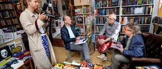 Därför tar tidningarna betalt