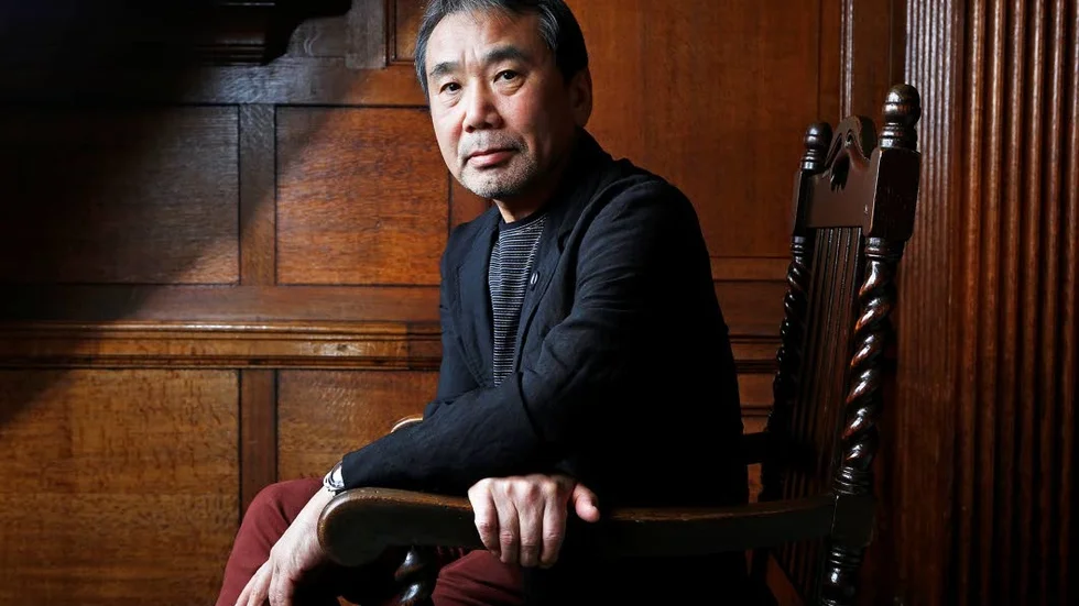 Haruki Murakamis nya roman "Mordet på kommendören" är en berättelse i två delar. Den andra och sista delen kommer på svenska någon gång under våren 2019.