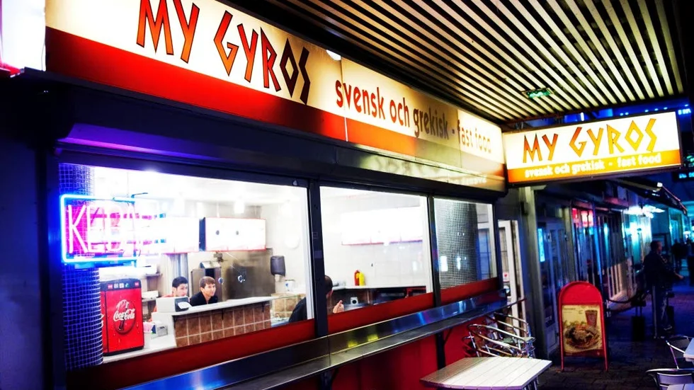 Arkivbild. Det var utanför restaurang My Gyros på Dragarbrunnsgatan som bråket uppstod.