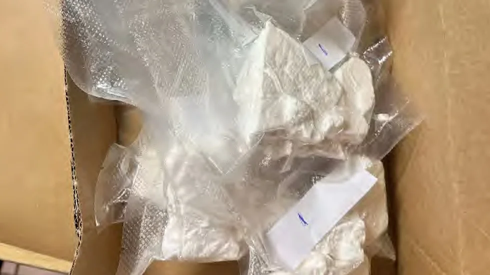 Vid en husrannsakan i en lägenhet i Ullstämma hittade polisen 670 gram amfetamin och 107 gram hasch. (Bilden är hämtad ur förundersökningen.) 