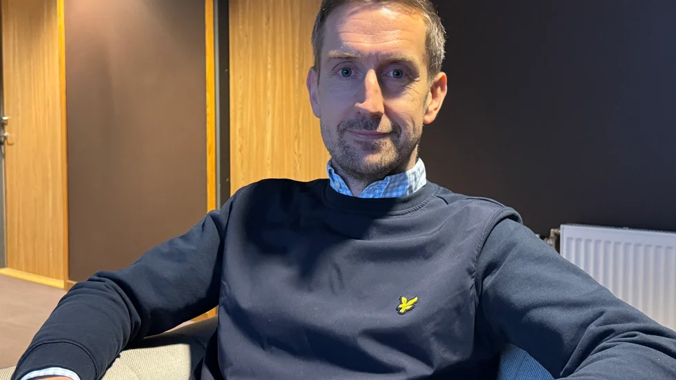 Erik Andersson är på besök i Skellefteå AIK. Han vann två SM-guld med klubben, som numera är en viktigt partner i kundstocken för Anderssons arbetsgivare, Polarcool.