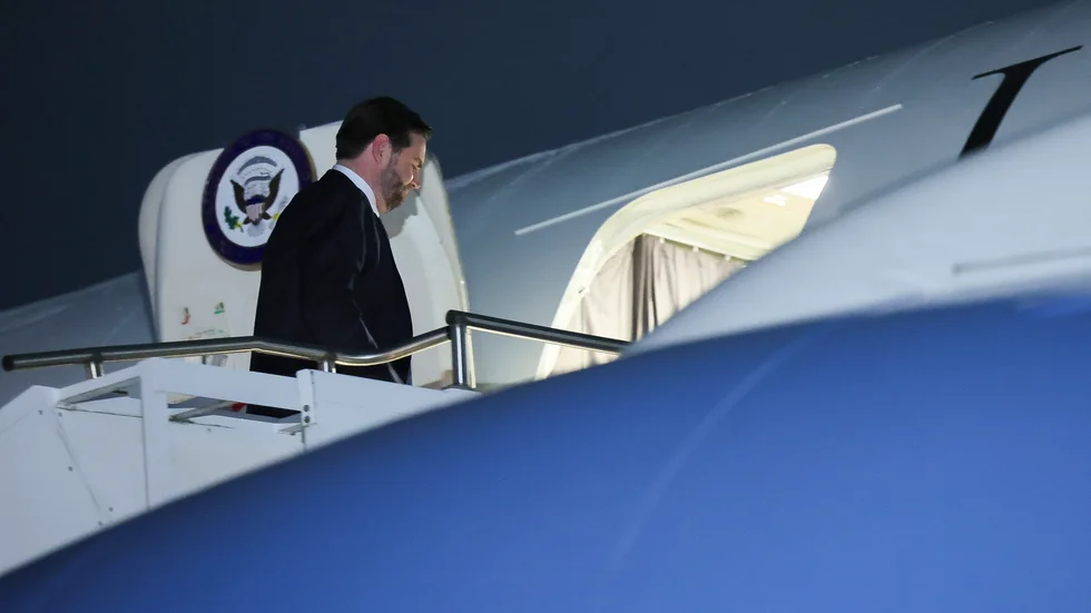 JD Vance. Vicepresident som lämnar Europa bakom sig, efter att ha besökt säkerhetskonferensen i München.
