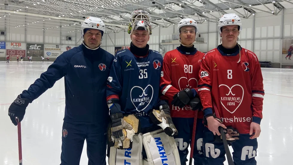 Jari Hyttinen, Lasse Korhonen, Jonathan Hyttinen och Ville Hämäläinen.