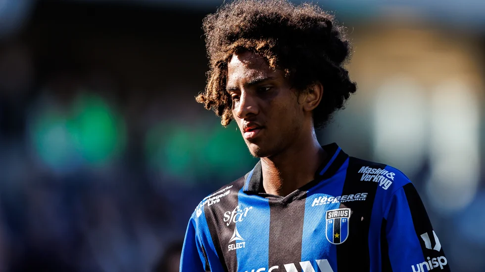 Malcolm Jeng hyllas av tidigare tränaren Christer Mattiasson.