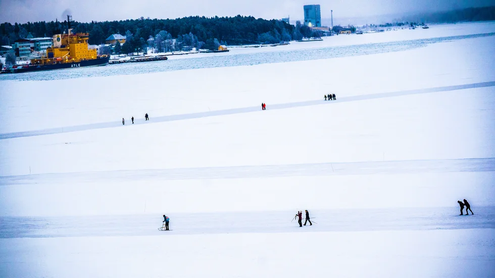 Isbanan i Luleå öppnar i sin helhet för säsongen, skriver Luleå kommun på isbanans facebook-sida.
