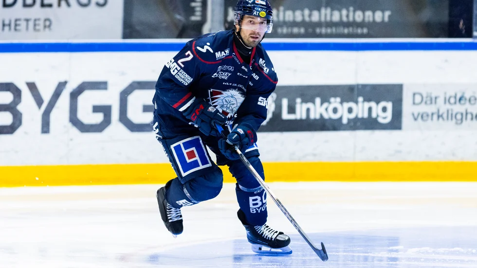 Linköpings Rasmus Rissanen under ishockeymatchen i SHL mellan Linköping och Brynäs. Vad var det som hände egentligen? "Vi började backa tillbaka lite när vi fick powerplay, och gjorde några enkla misstag. Jag tog utvisningen där och de hade ett bra powerplay", säger han.