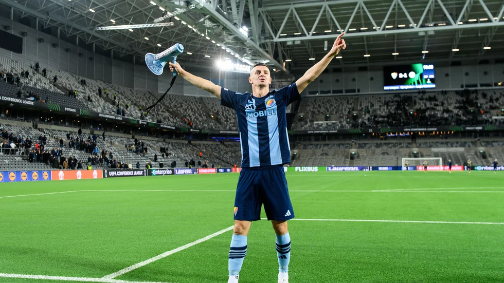 En match muck. Haris Radetinac lämnar Djurgården.