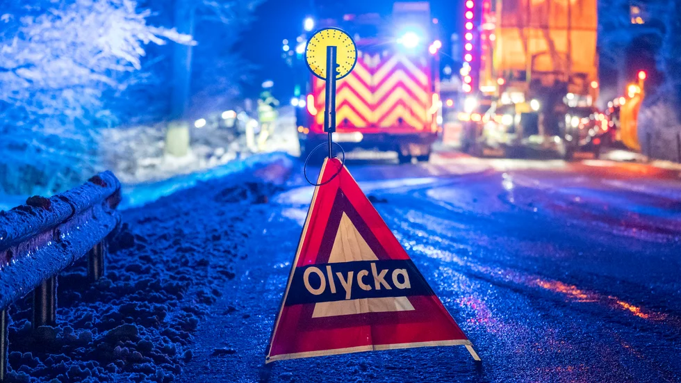 Det är risk för plötslig ishalka i Östergötland på onsdagen. Trafikverket listar några saker bilister bör tänka på.  