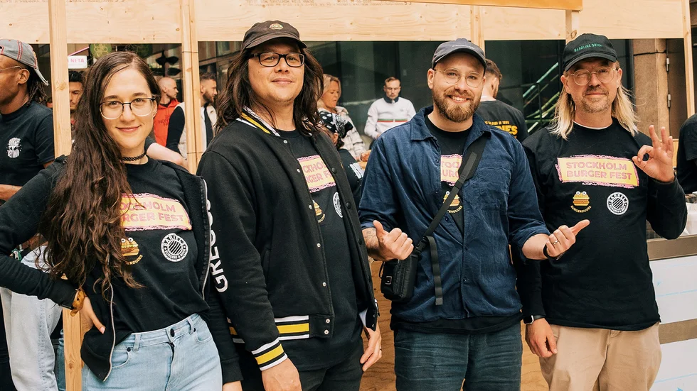 Varje år publicerar webbplatsen Burgerdudes en topplista över Sveriges 100 bästa hamburgare. I år finns två gotländska representanter med.