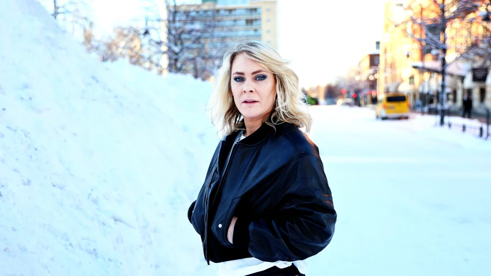  "Kamratskapen finns kvar genom att jag har skapat ett bra team runt om mig", säger Maja Ivarsson om att vara soloartist. 