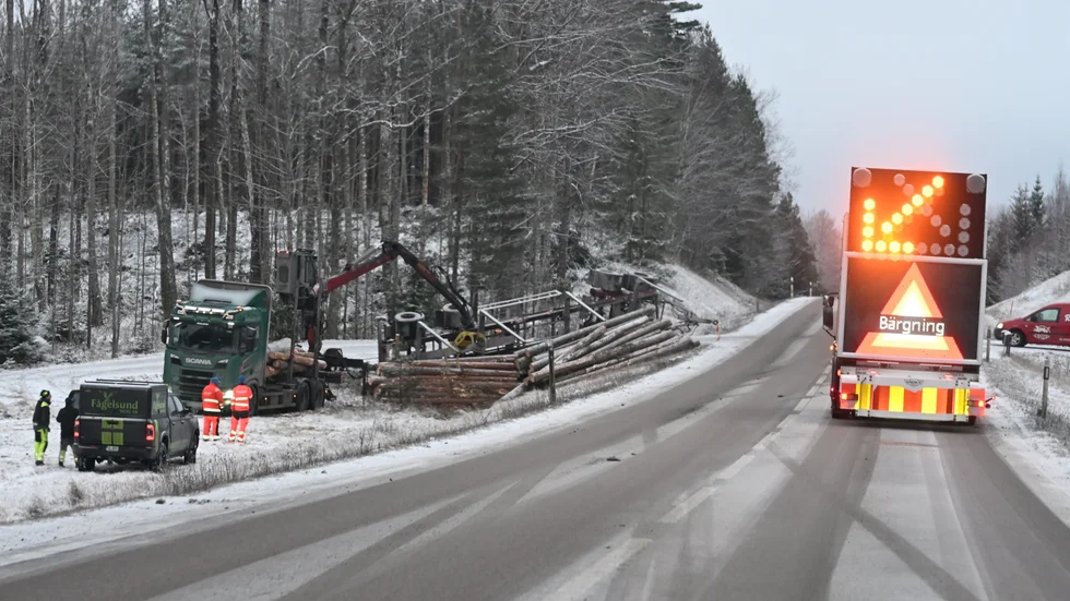 Olyckan inträffade strax innan halv sju på torsdagsmorgonen. Bilden är från strax innan åtta.