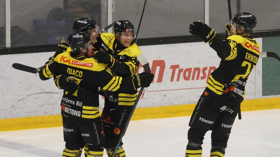 Vimmerby lyckades besegra Tingsryd för första gången under säsongen och passade även på att hålla sin första nolla vid segern med 3–0.