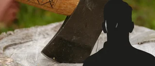 Högg man i huvudet med yxa – säger att han försvarade sig