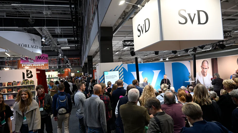 SvD:s monter i vimlet på bokmässan i Göteborg. Årets tema på bokmässan var Sápmi och rymden. Peter Wennblad, ledarskribent på SvD, var en av de högertyckare som gick till angrepp mot samerna på mässan. (Arkivbild)