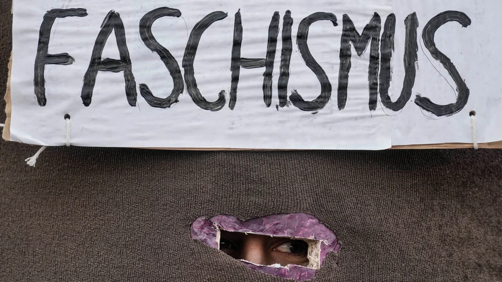 Regeringen i Berlin lyssnar inte till östtyskars ilska. Därför lägger alltfler sin röst på det högerextrema partiet AfD (Alternativ för Tyskland).
