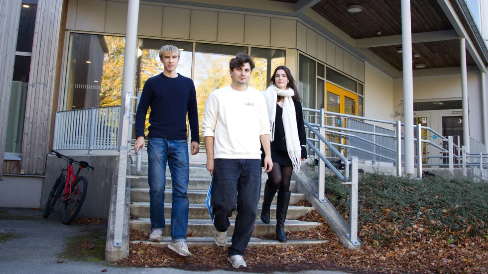 Nils Hegardt, som sitter i styrelsen för Luf på Gotland, tillsammans med Anton Holmlund, förbundsordförande för Liberala ungdomsförbundet, och Sofia De Maecker, från Luf Gotland.