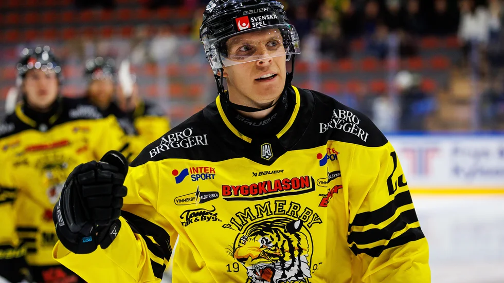 Nä, det verkar inte som att forwarden Ludwig Wistén är spelklar den här veckan heller, trots att det går åt rätt håll med skadan.  