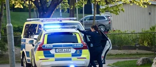 Man gripen misstänkt för grov misshandel – larm om bråk utomhus