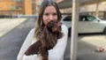 Okänd kvinna attackerade Emilia och Cooper under kvällspromenaden