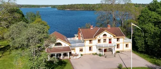 Historisk jättefastighet till salu