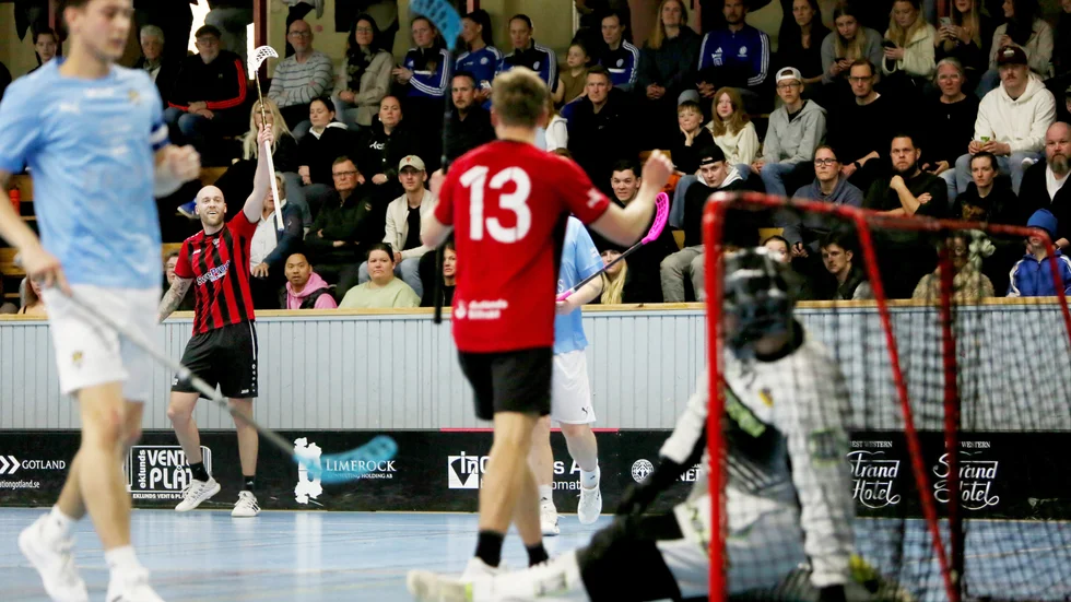 Robin Markström var matchens lirare med fyra mål och två assist.
