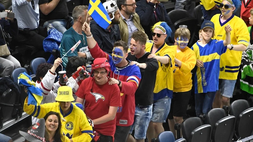 Rätten att känna sig svensk är inget som riksdagen ska peta i. FOTO: CLAUDIO BRESCIANI/TT