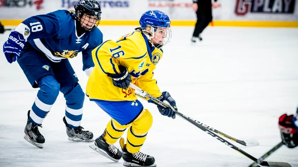 Lova Blom från Nyköpings Hockey Ungdom är uttagen till TV-pucken. Bild från när hon spelade i U18-landslaget.