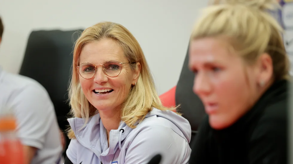 Sarina Wiegman har slagit ut Sverige ur stora turneringar tidigare.