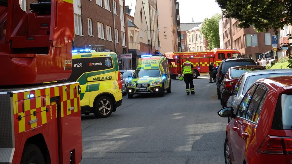 Strax efter lunch på tisdagen larmades räddningstjänsten om en brand i en lägenhet på S:t Persgatan.