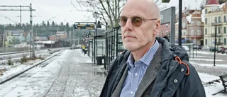 Försenade pendeltåg blev droppen – nu flyttar Bengt från Gnesta