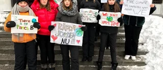 Nyköpingselever skolstrejkar för klimatet och hyllar Greta