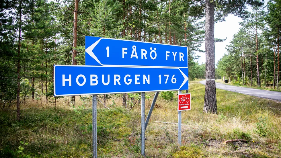 Öns ytterändar blir mer och mer avfolkade och förvandlas till sommarvisten för välbärgade svenskar.