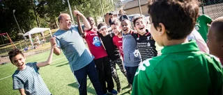 Fotboll ska bygga broar i Stenkulla