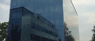 Glasfasaden ger huset sin karaktär