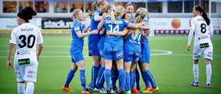 United förlänger med mittfältaren