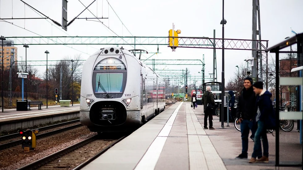 Den 9 december ersätts tågen mellan Läggesta och Eskilstuna med bussar. Den 10 december inför SJ nya tidtabell.