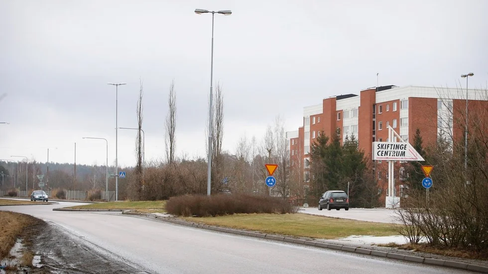 Det var boende på Karl hovbergsgatan 1-29 och Eddavägen 25 som berördes av vattenläckan i Skiftinge.