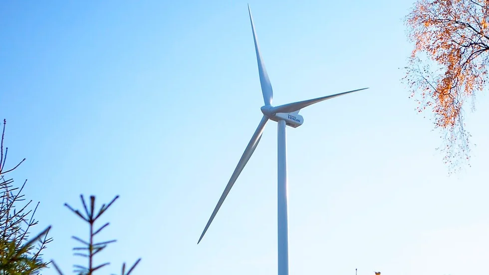 Den planerade vindkraftproduktionen i Kafjärden riskerar att orsaka nationellt miljöbelastande överproduktion, skriver Arne Lövgren.